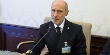 Letterina (un po’ scocciata) a Gregorio De Falco, naufrago della politica