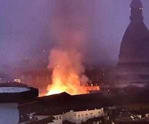 A Torino brucia la Cavallerizza “okkupata”. Grazie sindaca….