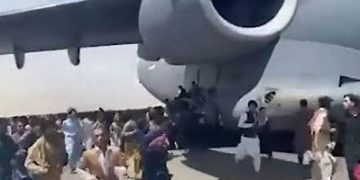 Afghane sì, afghani (codardi) no. Piccola proposta per un’accoglienza di genere
