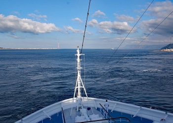 “Iginia”, una nave tutta green sullo stretto di Messina