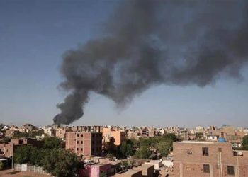 Sudan/ Mentre si continua a morire iniziano le trattative per un cessate il fuoco