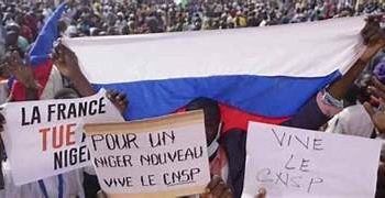 Niger/ Dopo il golpe gli occidentali fanno le valigie