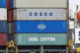 La Cina rallenta i traffici ed è subito guerra dei prezzi