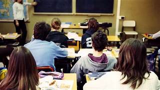 Cronache vere, da una scuola italiana