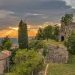 I borghi italiani rinascono grazie agli stranieri (più o meno facoltosi)