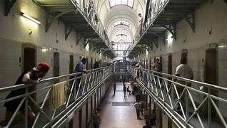 Lettere da Rebibbia/ Le carceri sovraffollate scoppiano ma la politica tace e rinvia…