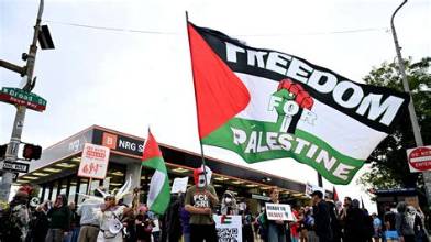 «Free Palestine», il coraggio che non costa nulla. Il caso Ed Sheeran