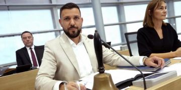 La Sassonia ha un nuovo presidente. L’AfD rompe il “muro tagliafuoco“
