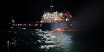 Mar Nero, tiro a segno sui cargo ucraini. Due navi colpite, una affondata